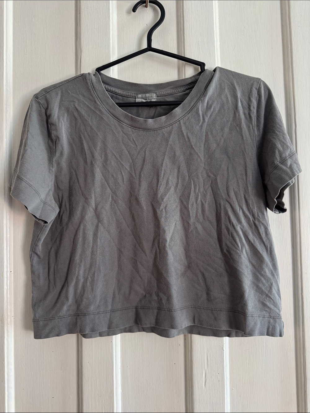 Wilfred Charcoal Cropped Crew Tee
